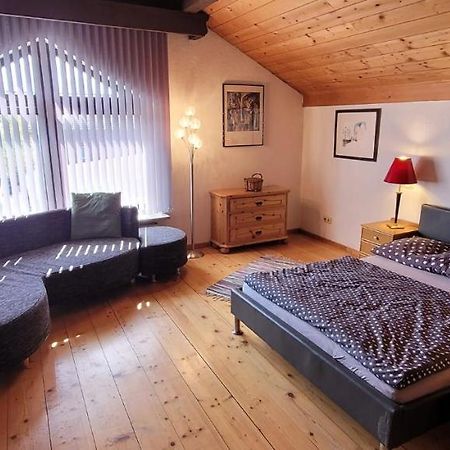 Ferienzimmer / Monteurzimmer Ноймаркт-ам-Валлерзе Экстерьер фото